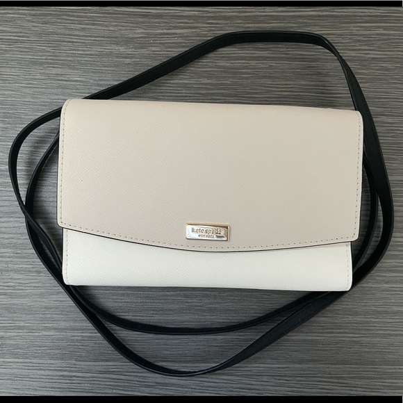 Kate Spade New York Laural Way Winni Crossbody Bag - Picture 1 of 8